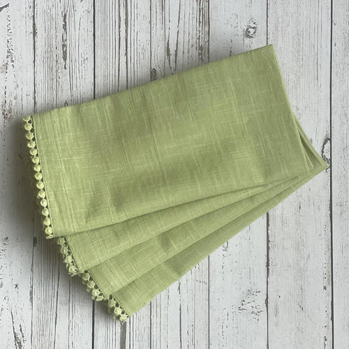 Mahogany New Green Lace Napkin Set