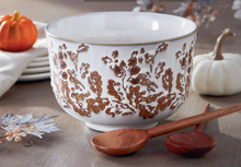 Load image into Gallery viewer, Oak Leaf &amp; Acorn Serving Bowl
