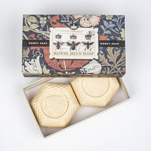 Load image into Gallery viewer, Baudelaire Royal Jelly Luxury Soap Gift Box
