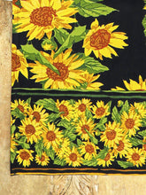 Load image into Gallery viewer, April Cornell Sunflower Valley Table Runner
