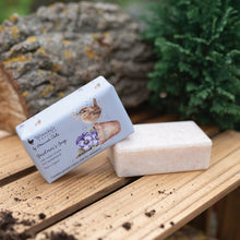 Load image into Gallery viewer,  Wrendale Designs Gardeners Soap
